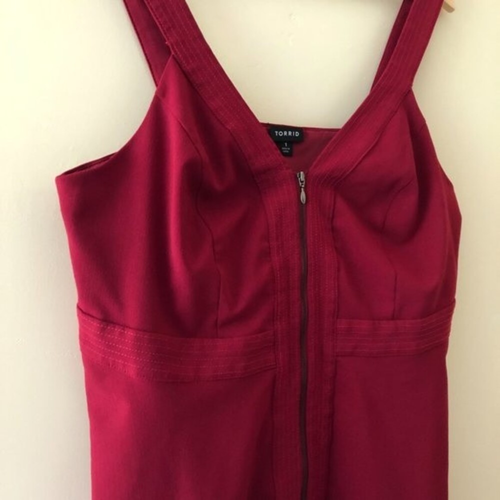 Torrid Top Sleeveless Red Size 1